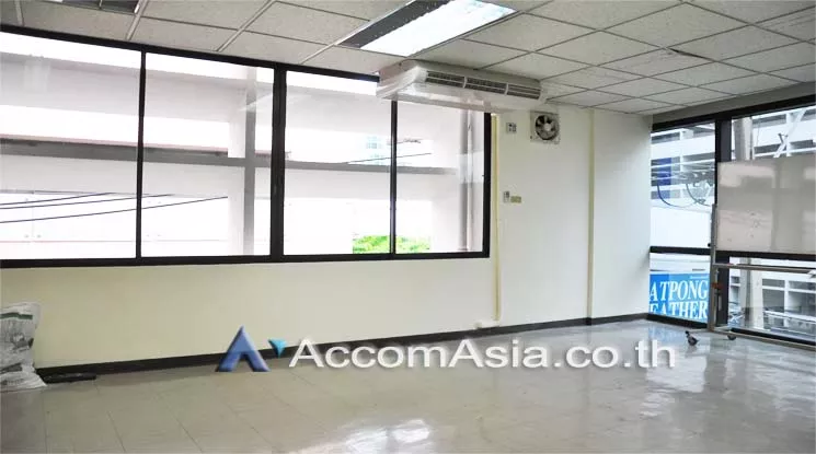 7  Office Space For Rent in Silom ,Bangkok BTS Sala Daeng at Kitpanit Building 13002152
